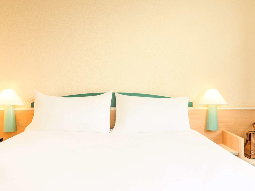 Hotel Ibis Paris Porte De Bercy