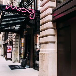 Hotel Moxy Nyc Times Square cazare New York City