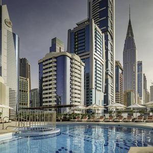 Hotel Towers Rotana cazare Dubai