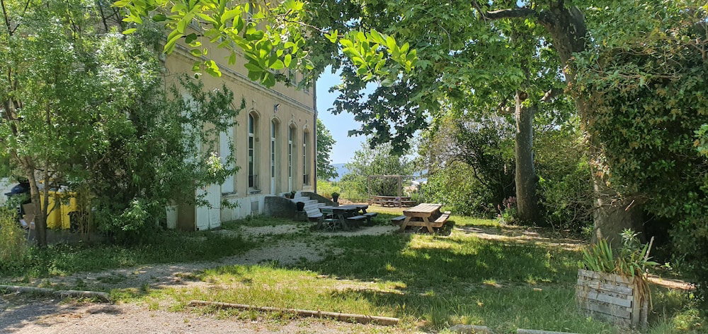 Hotel Auberge De Jeunesse Marseille - Bois Luzy