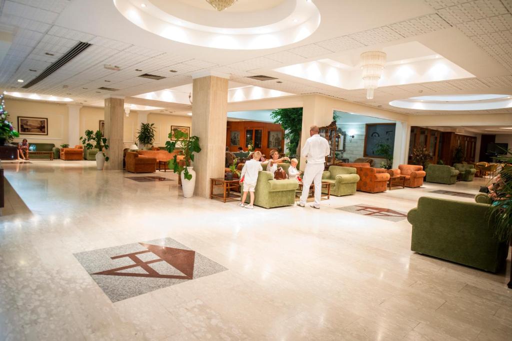 dal travel Avlida Hotel