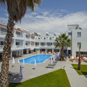 Sejur Princessa Vera Hotel Apartments vacanta Paphos