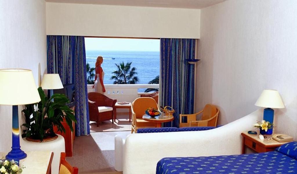 dal travel Coral Beach Hotel And Resort