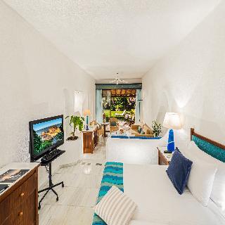 dal travel Coral Beach Hotel And Resort