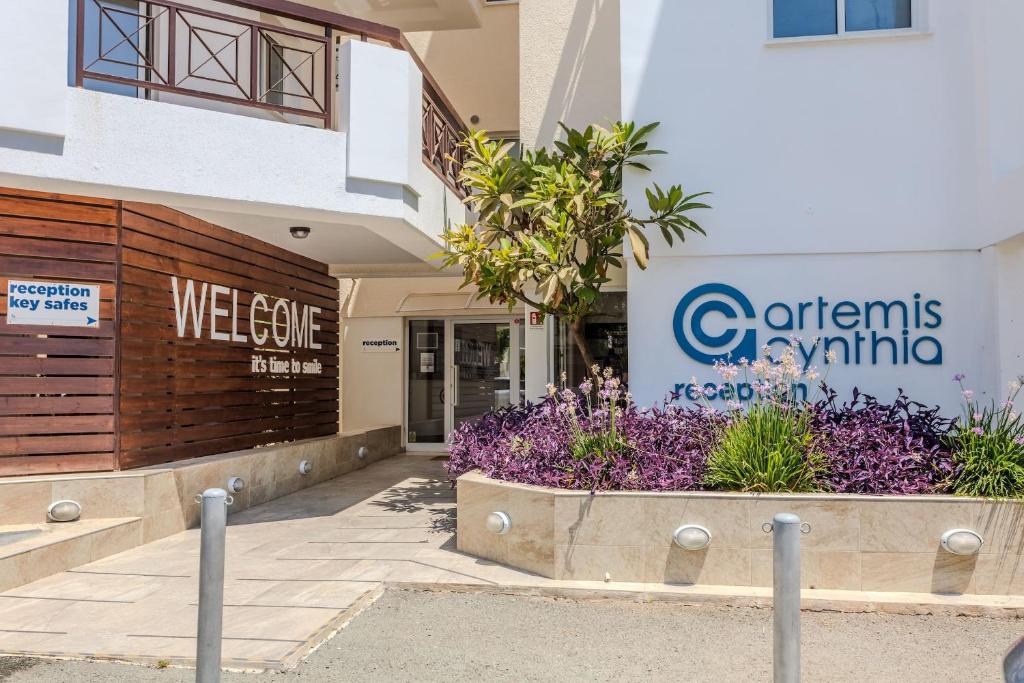 dal travel Artemis Cynthia Complex