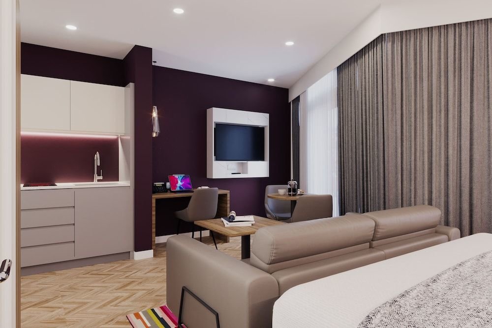 Roomzzz Edinburgh
