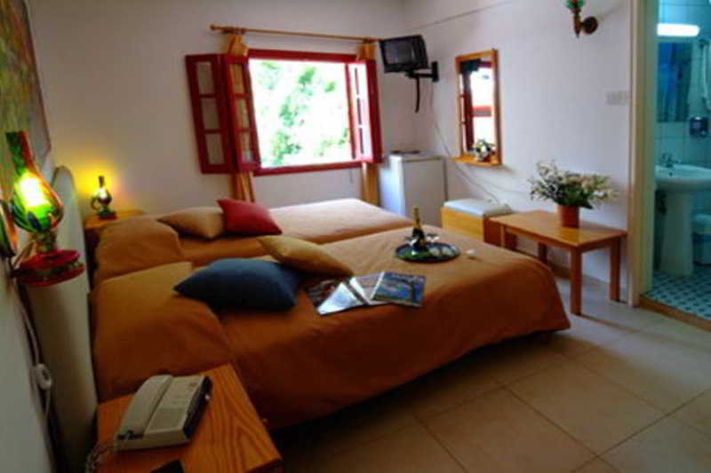 dal travel Kiniras Traditional Hotel & Restaurant