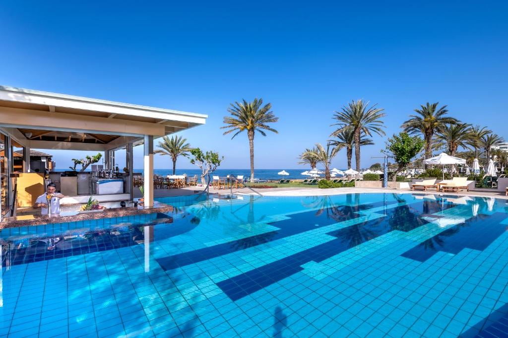 dal travel Constantinou Bros Athena Beach Hotel