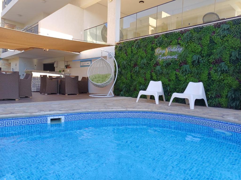 dal travel King'S Holiday Apartments