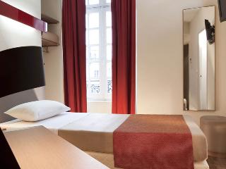 Hotel Coeur De City Hotel Bordeaux Clemenceau By Happy Culture