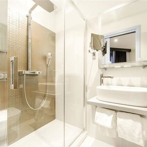 Hotel Best Western Richelieu Lyon Part-Dieu cazare Lyon