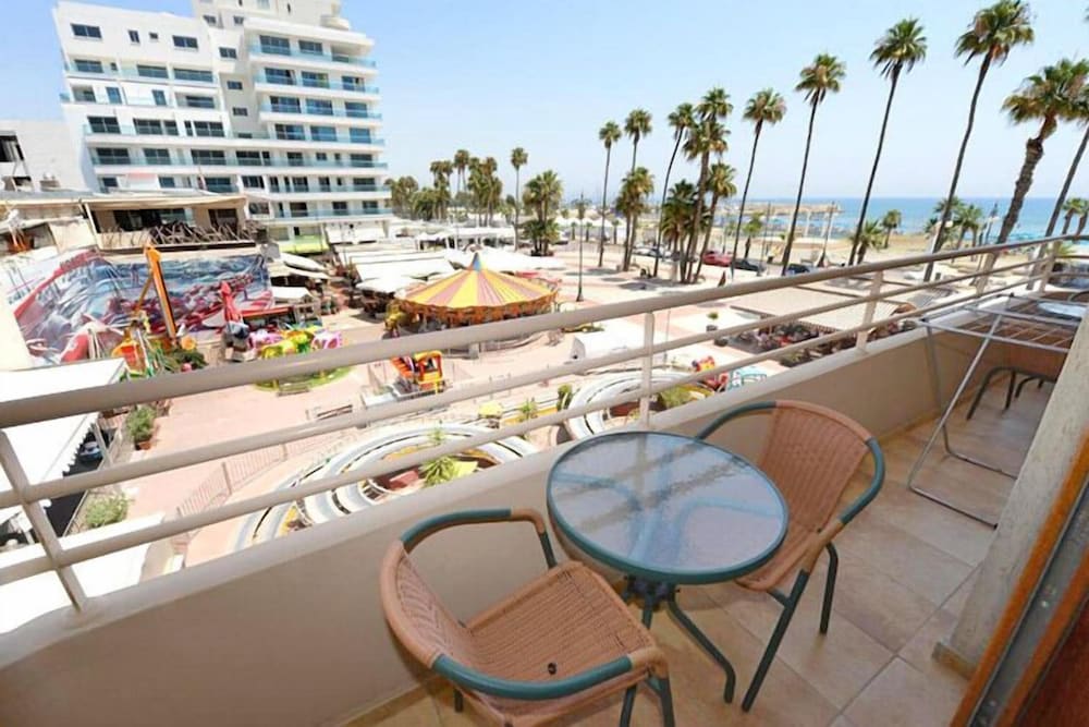 dal travel Les Palmiers Beach Hotel