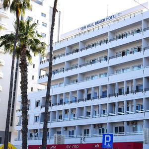 Sejur Sun Hall Beach Hotel Apts. vacanta Larnaca