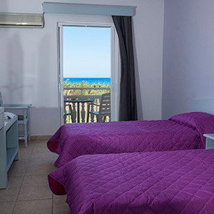 Hotel Tom & John Center cazare Tsilivi
