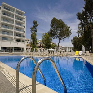 Sejur Harmony Bay Hotel vacanta Limassol