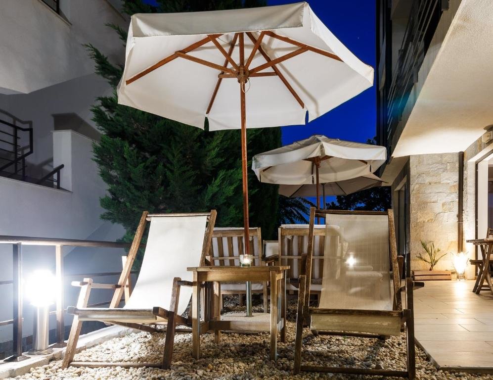 Charming 1 Bedroom Apartment