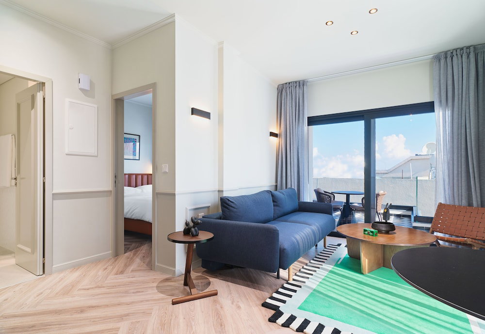 Hotel Liv The City Suites