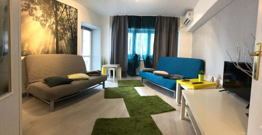 Green Apartment