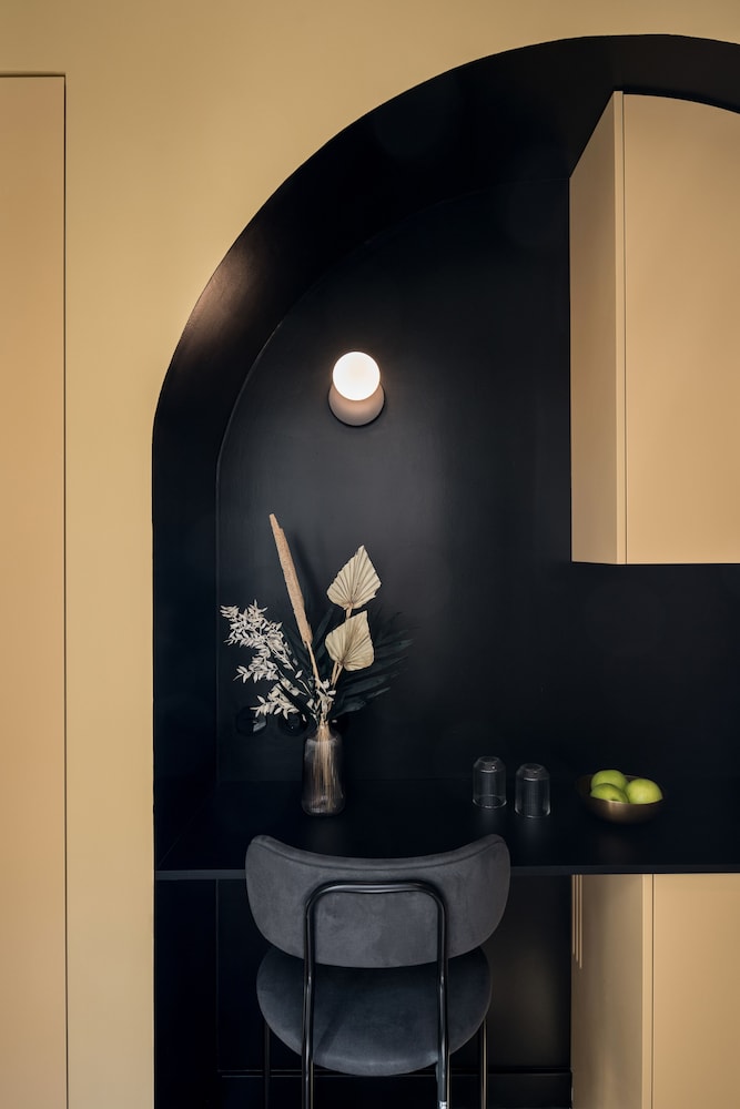 Hotel 72 Ad Suites