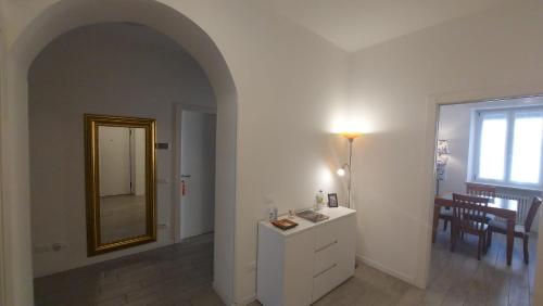 Marconi Rooms And Apartments