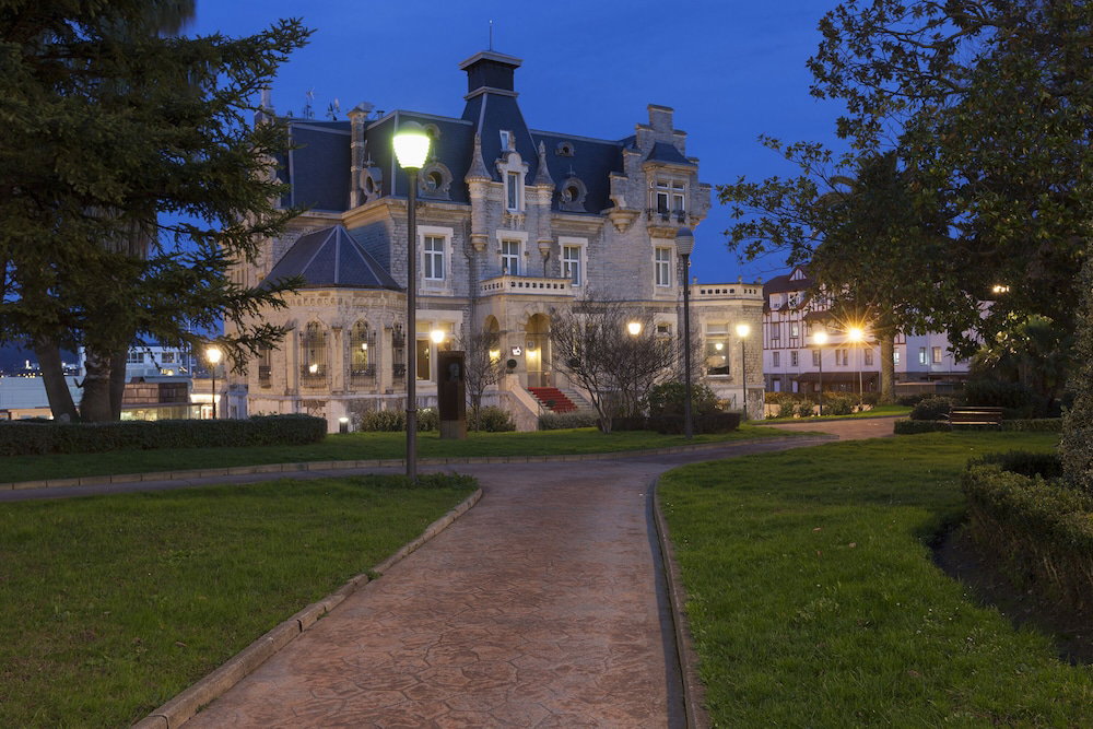 Urh Palacio De Oriol