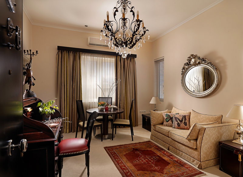 dal travel Best Western Plus Embassy Hotel
