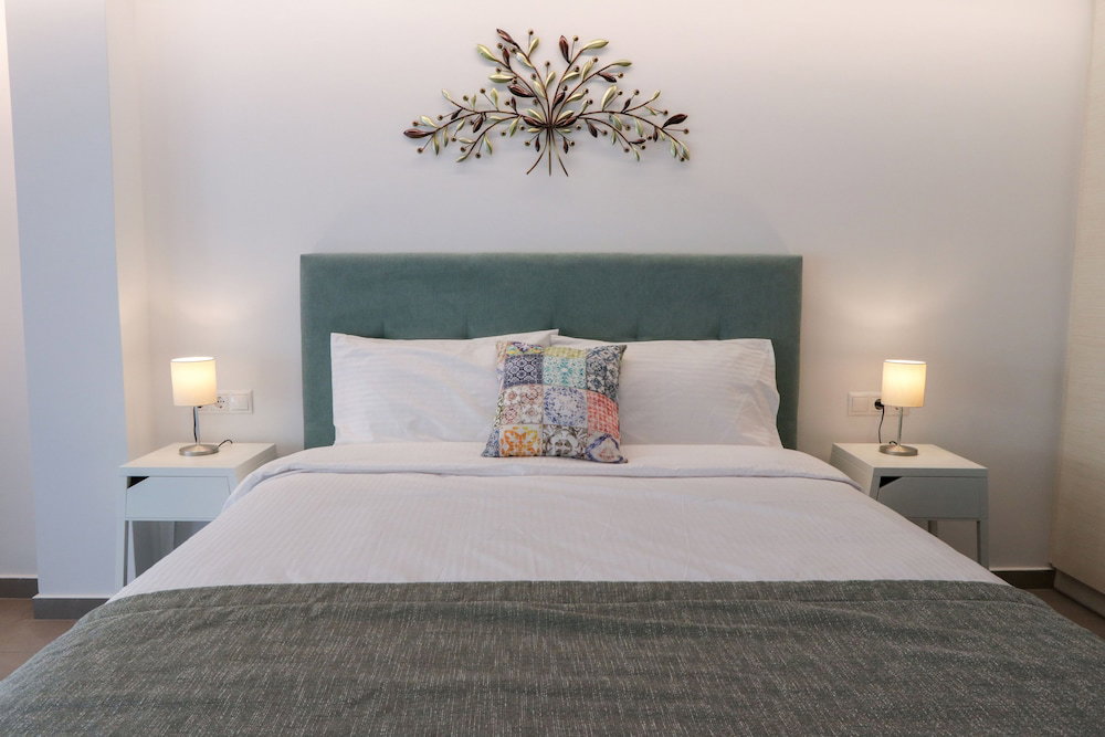 dal travel V36 Suites