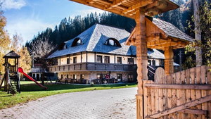 Hotel La Moara cazare Fundu Moldovei