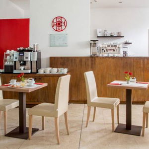 Hotel Phi Hotel Milano cazare Baranzate