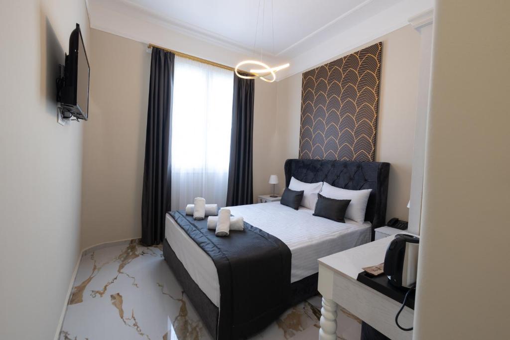 Hotel Modern Revival Luxury Hotel