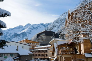 Hotel Madame Vacances Hotel Ibiza cazare Les Deux Alpes