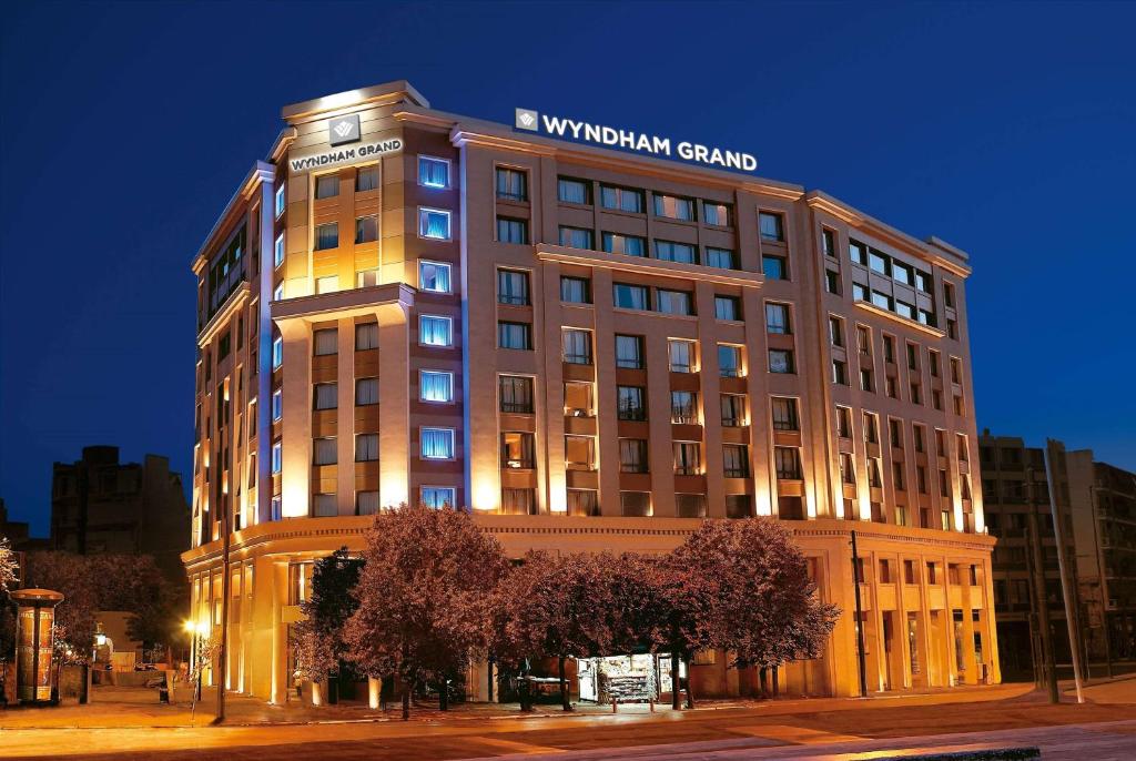 Hotel Wyndham Grand Athens