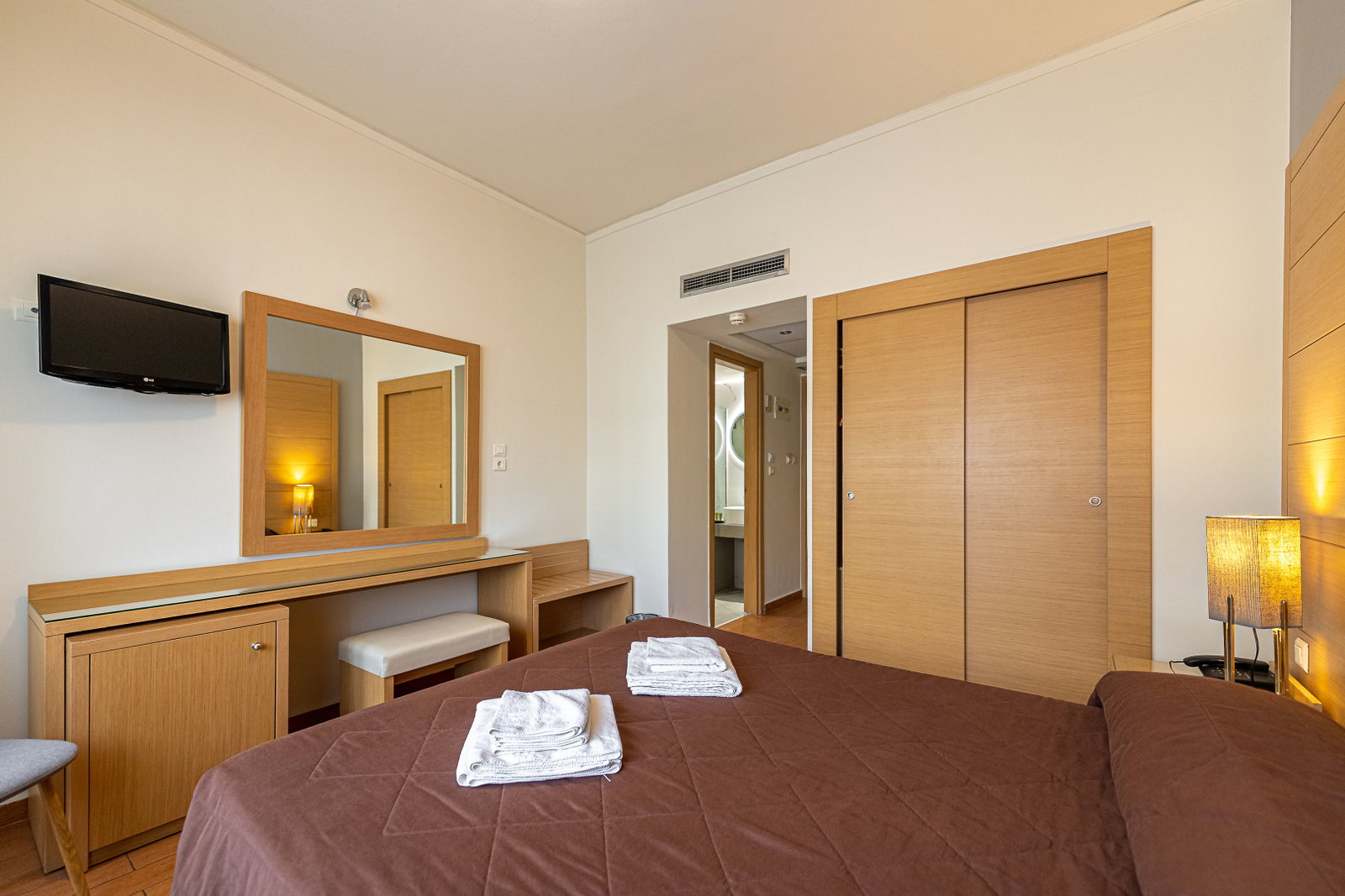 Parnon Hotel