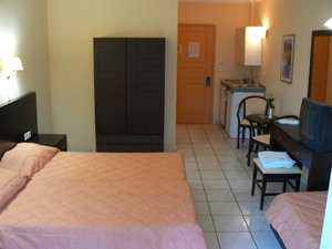 Hotel Letsos cazare Alikanas