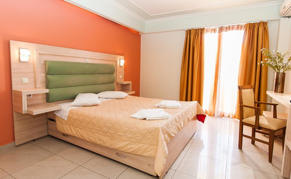 Zante Plaza Hotel & Apartments