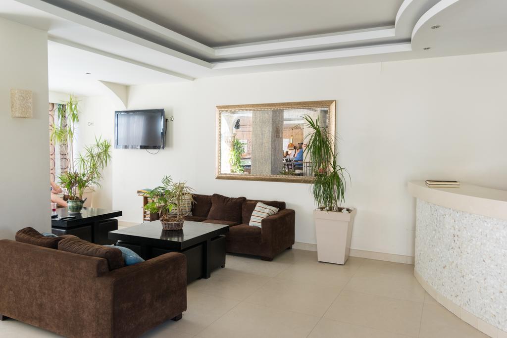 Zante Plaza Hotel & Apartments