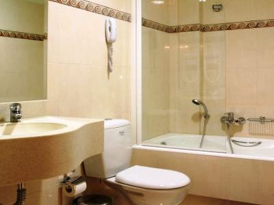 dal travel Golden City Hotel