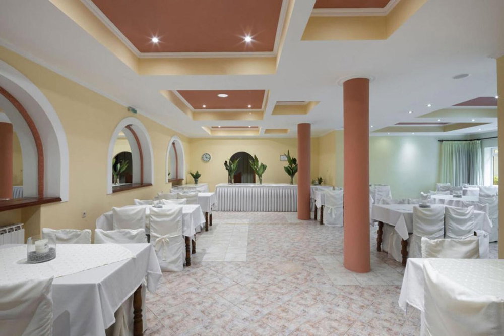 Galaxias & Eyan Hotel
