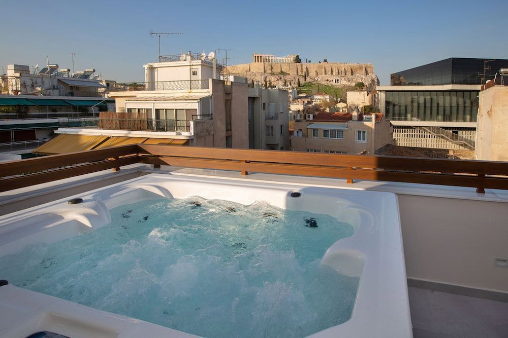 Acropolis Golden Suites By Ghh