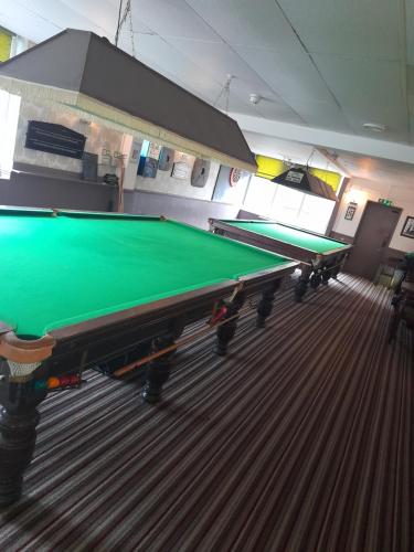 Hotel Avenue Club And Lodge