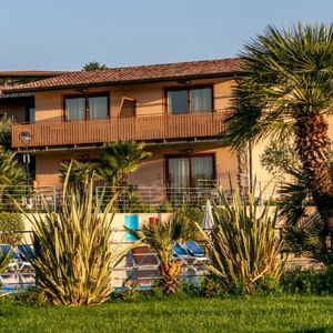 Hotel Onda Blu Resort cazare Manerba del Garda