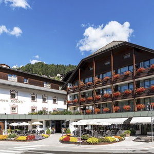 Hotel Dosses cazare Santa Cristina Valgardena