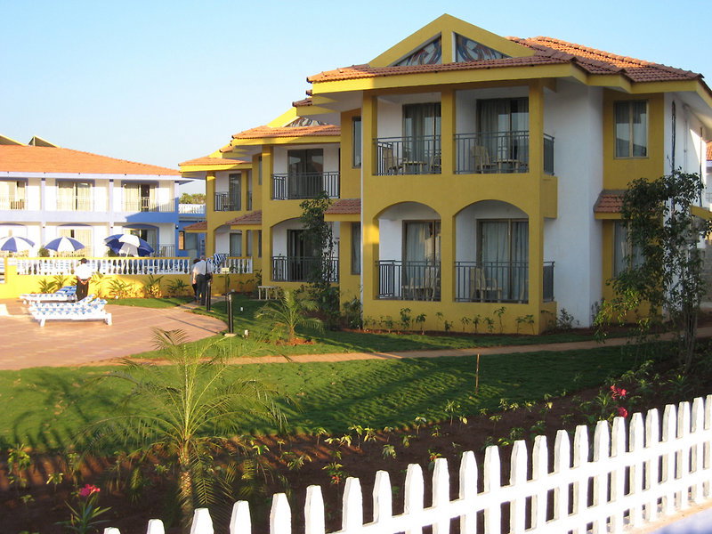 Hotel Baywatch Resort