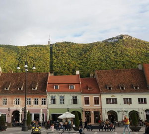 Hotel 4 Rooms Piata Sfatului cazare Brasov