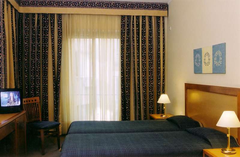 dal travel Achilleas Hotel