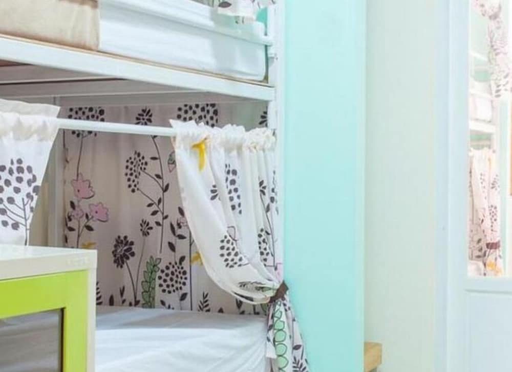 Kamin Bird Hostel
