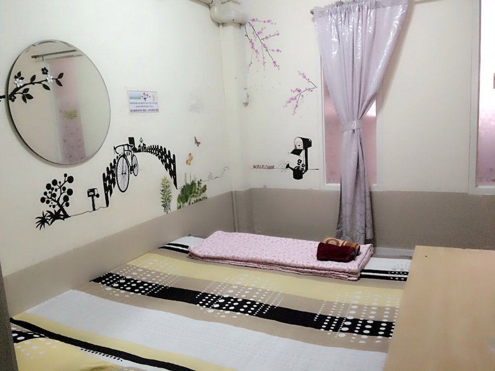 Kamin Bird Hostel