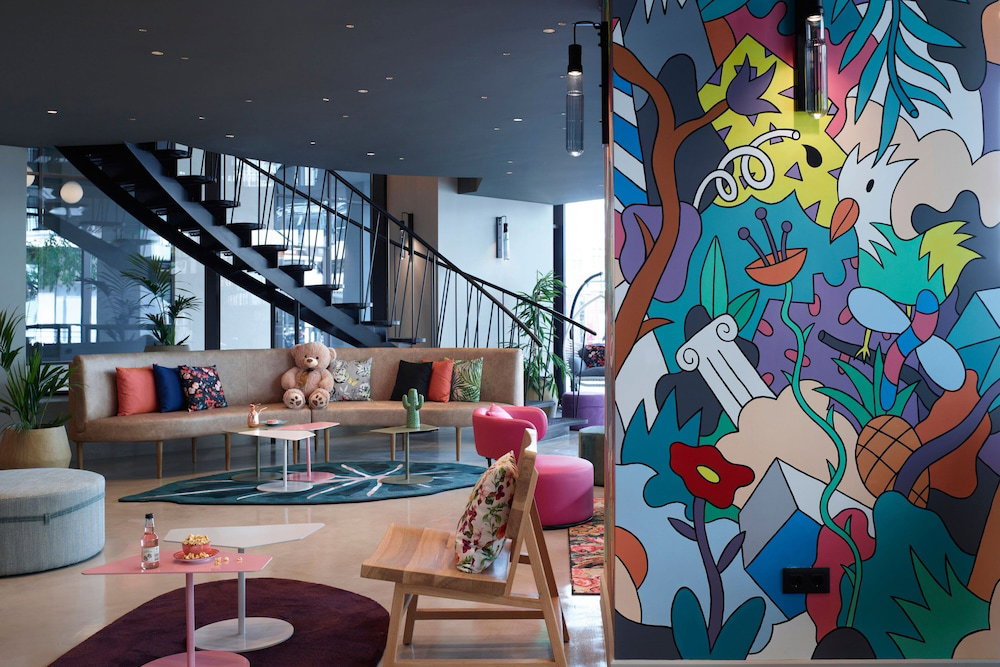 dal travel Moxy Athens City