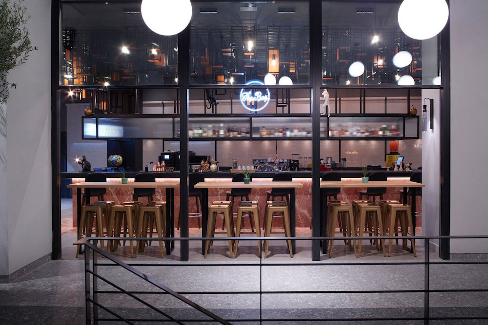 dal travel Moxy Athens City