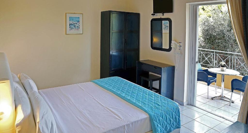 Peri's Hotel